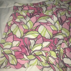 crown and ivory scallop floral/ tropical shorts
